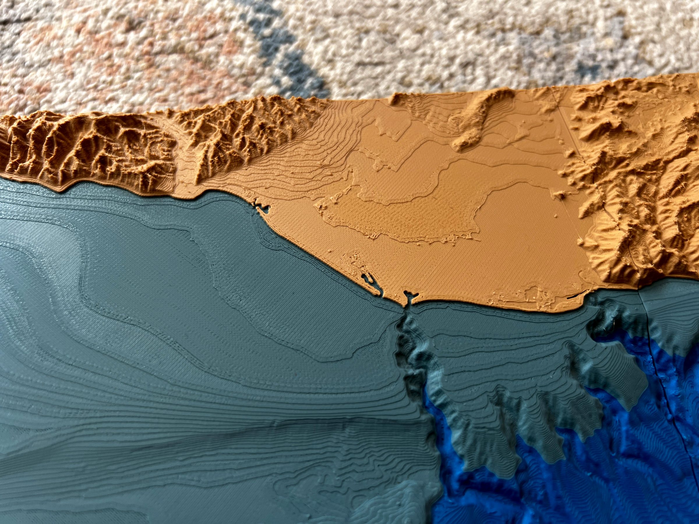 Detail of the mainland shelf and submarine canyons